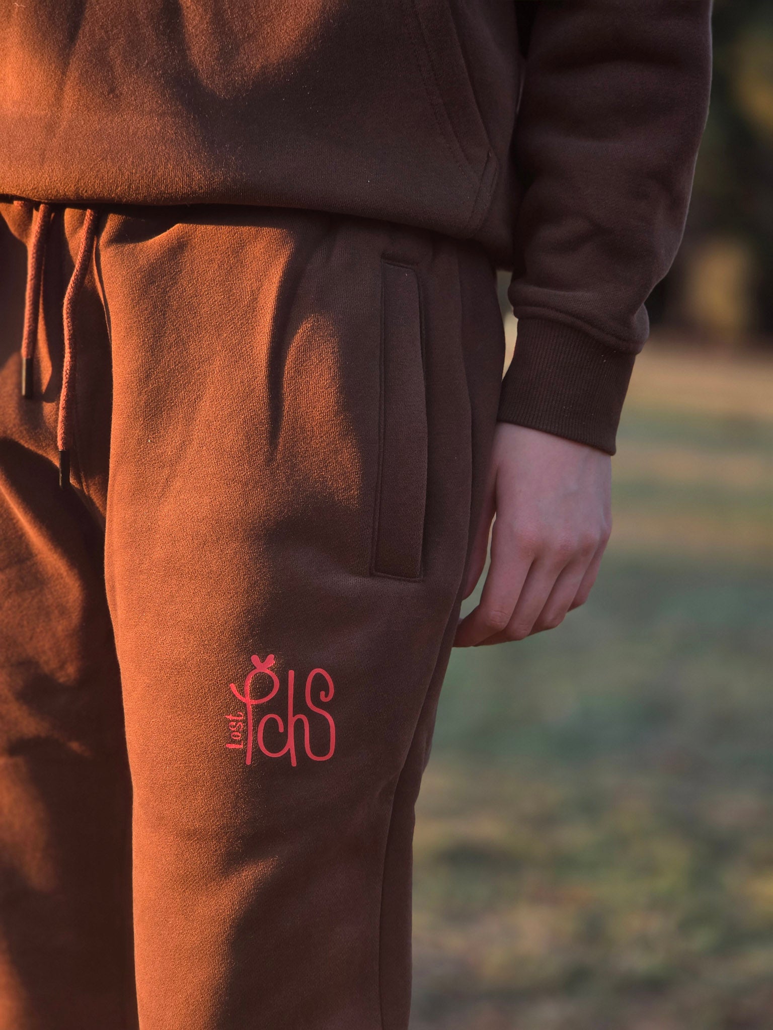 Classic Sweatpants in Chocolate