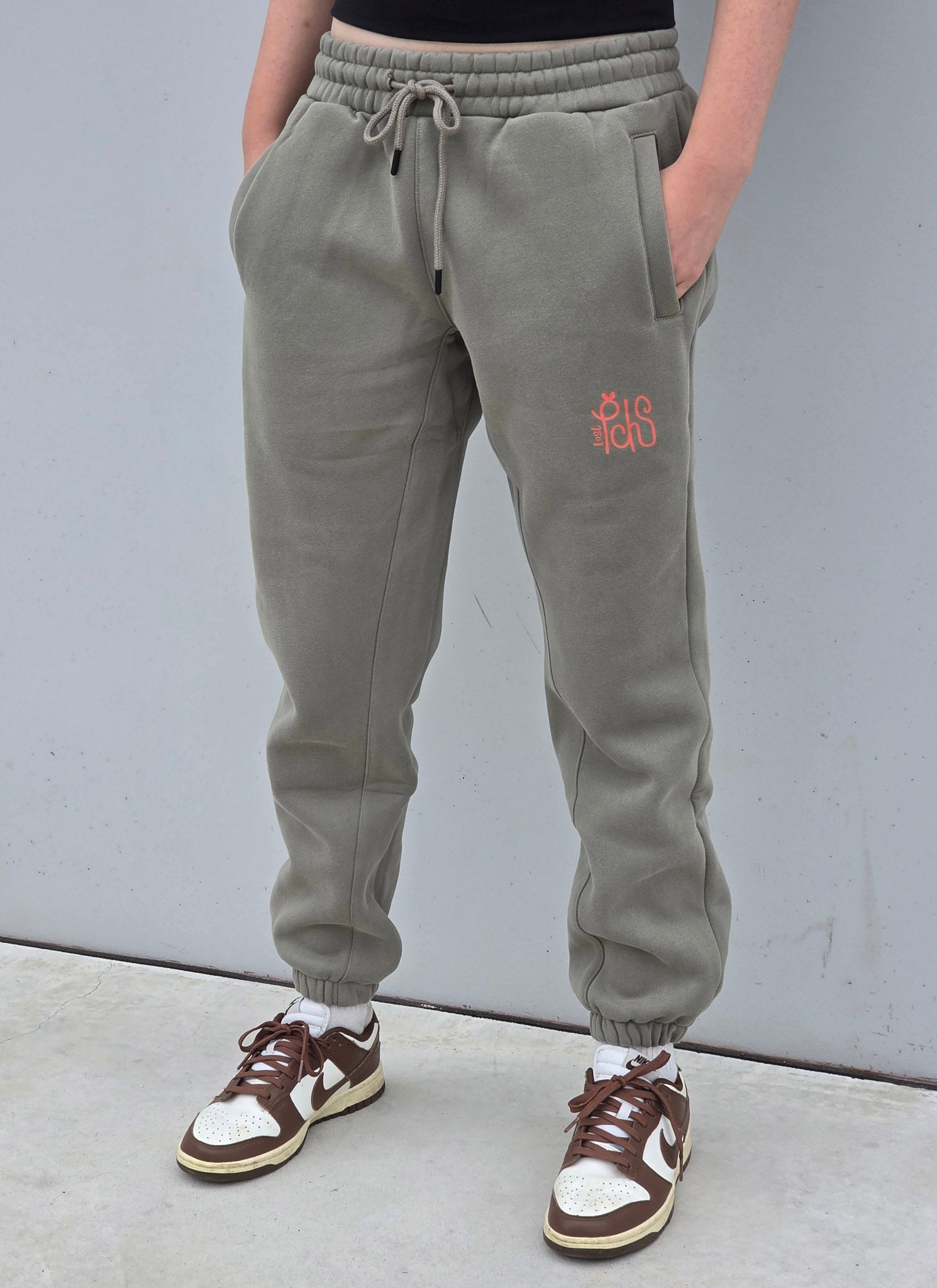 Classic Sweatpants in Olive